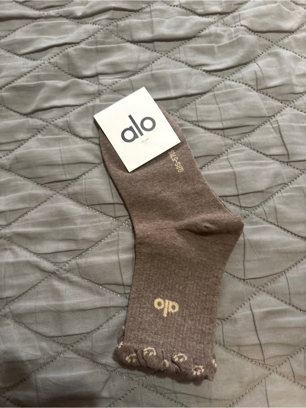 ALO Yoga Brown No-Show Casual Socks